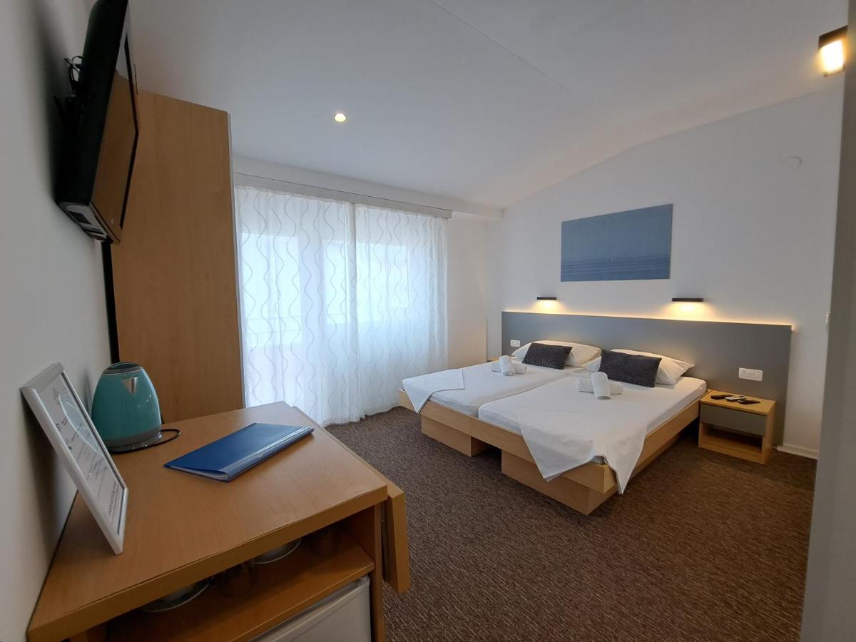 Rooms Zvonimir Split Exterior photo